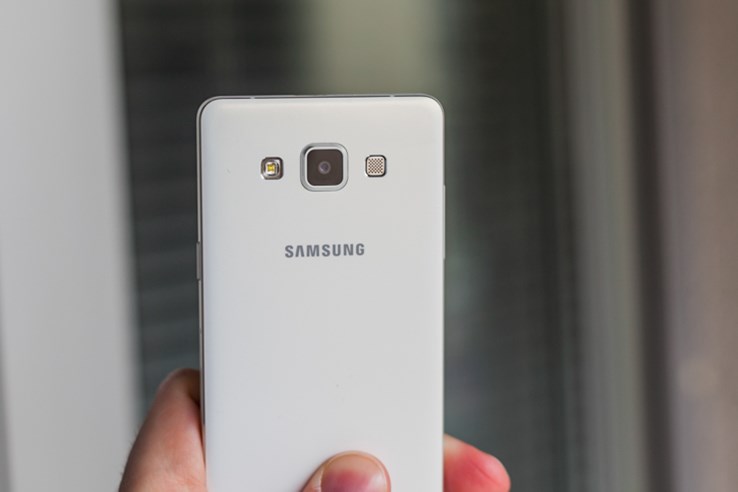 Samsung Galaxy A5 (3).jpg